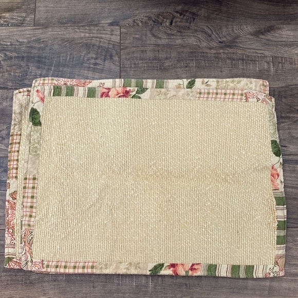 Set of 4 Boho Shabby Chic Floral patchwork placemats with woven centers 18”x13” - Picture 3 of 3